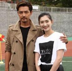 资讯《明星八卦-胡歌发文承认与江疏影恋情:请